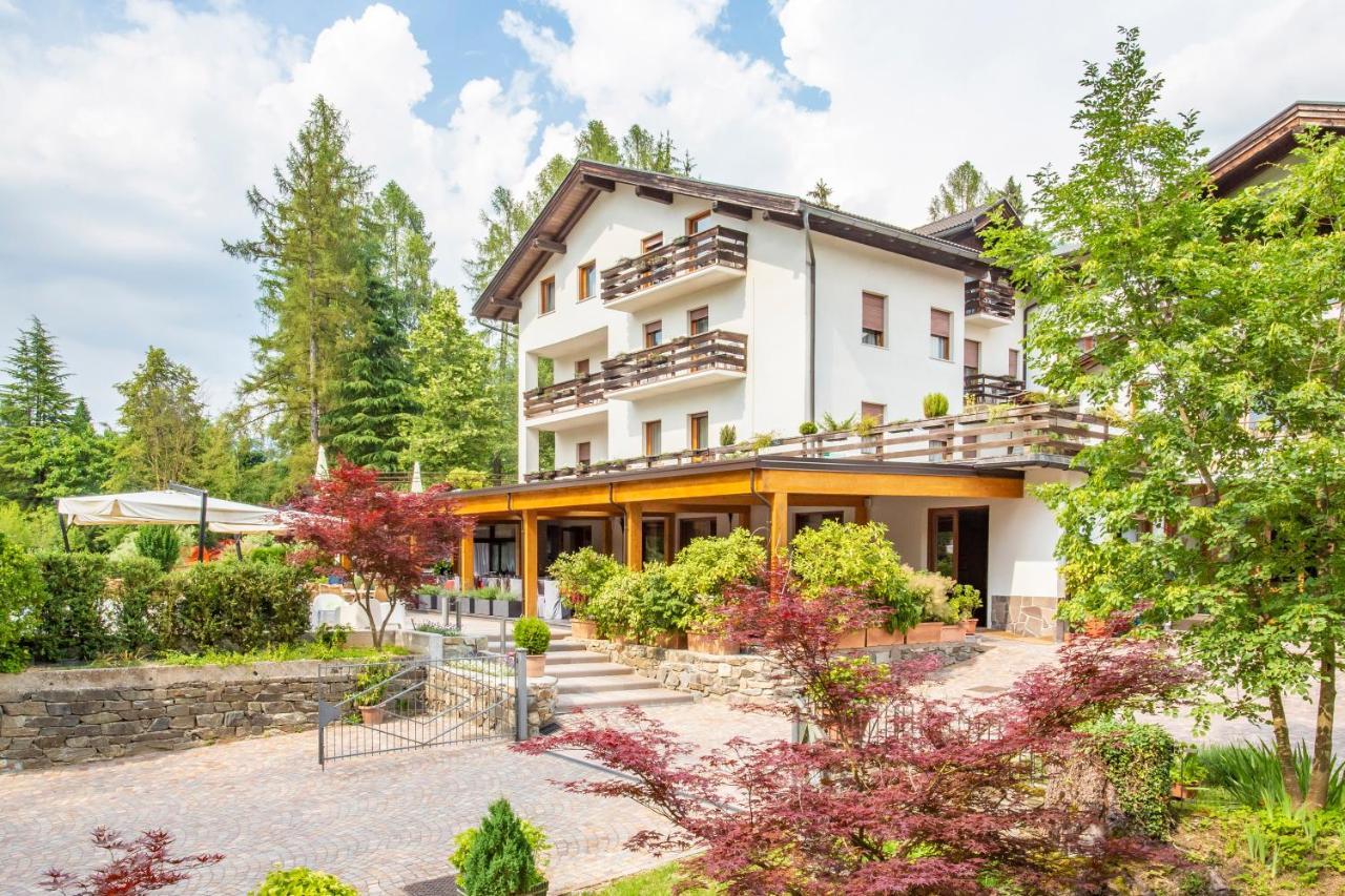 Villa Margherita Tenna Bagian luar foto